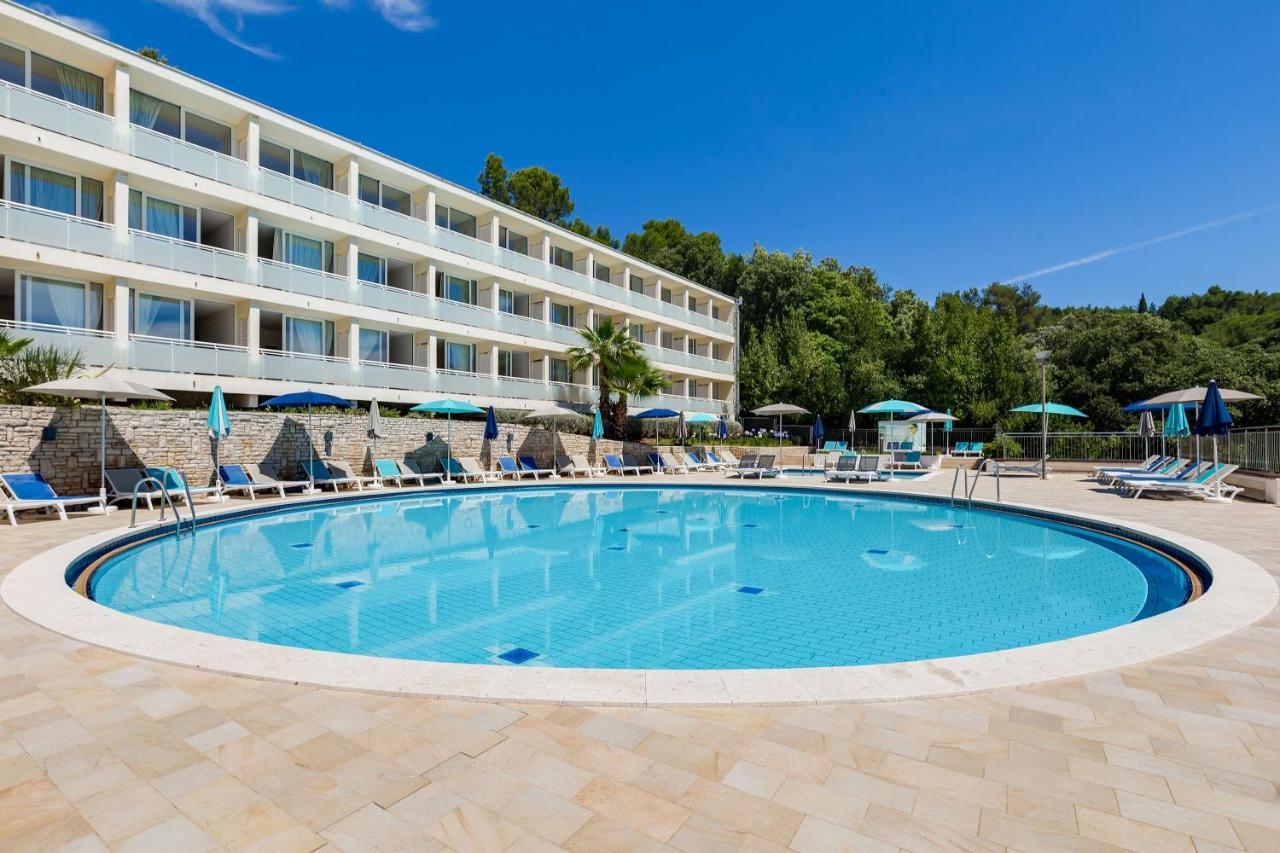 Sunny Rabac By Valamar Exterior foto