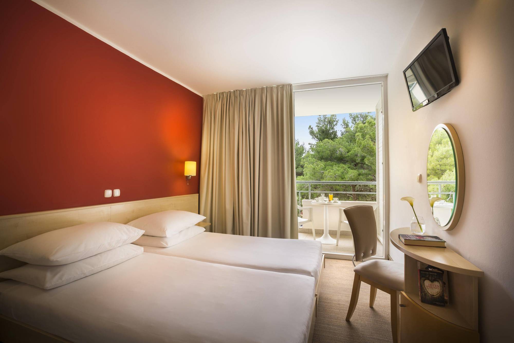 Sunny Rabac By Valamar Exterior foto